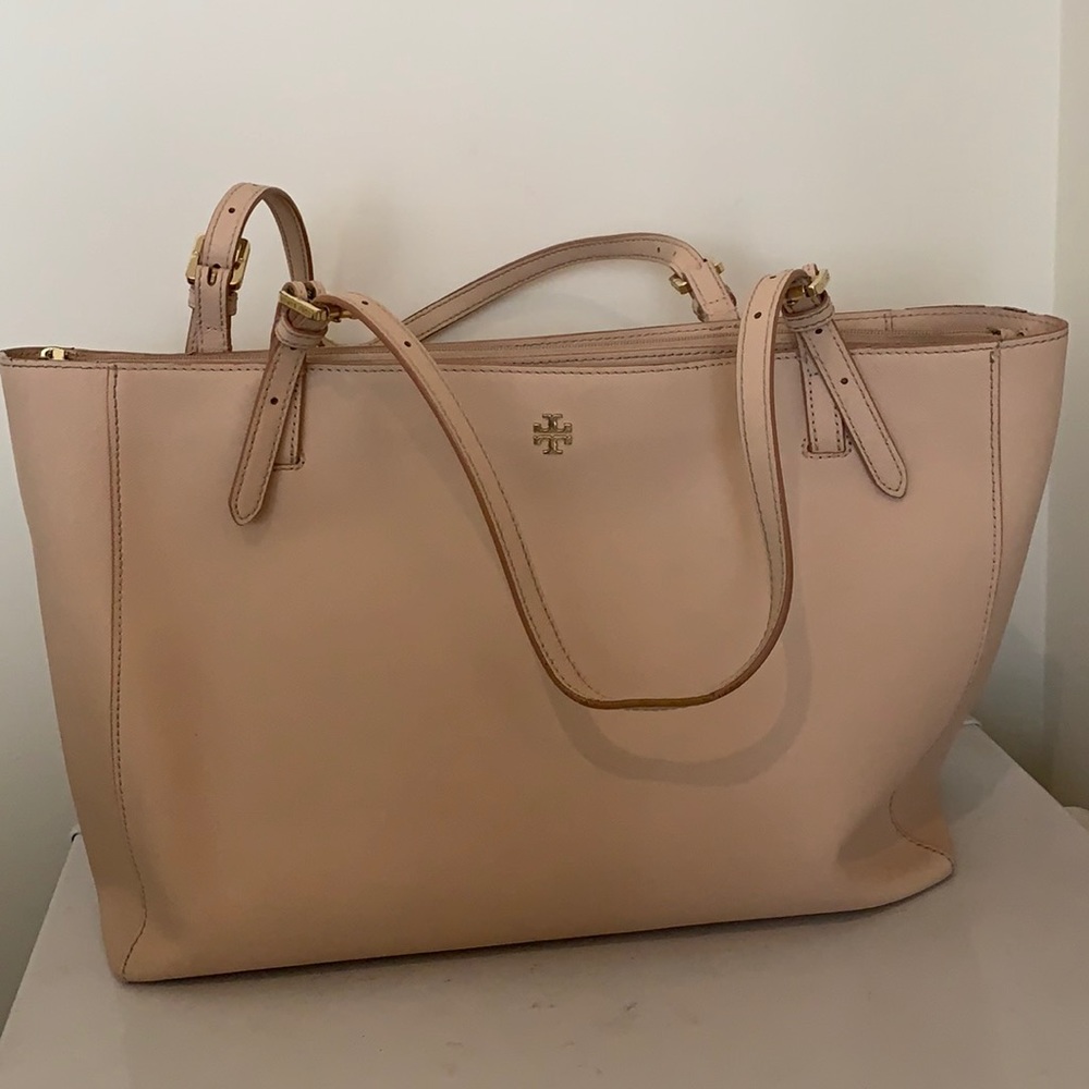 Tory Burch pink laptop purse